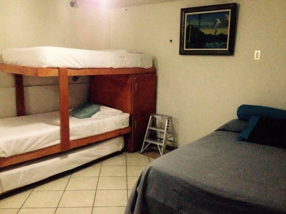 Hotel Lit กัวดาลาฮารา ภายนอก รูปภาพ